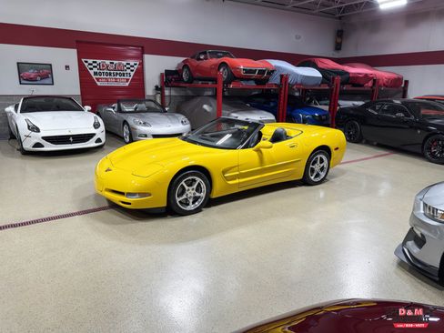 Used 2000 Chevrolet Corvette Convertible image 28