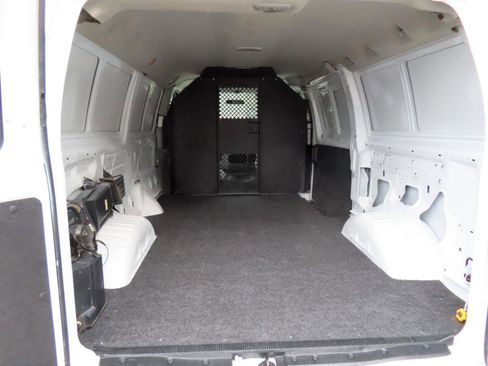 Used 2013 Ford E-350 and Econoline 350 Super Duty w/ PWR Group RWD image 14
