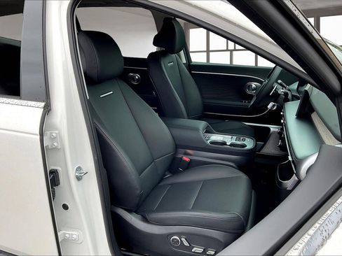 New 2026 Hyundai Ioniq 9 Limited image 11