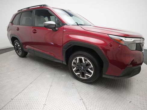 Used 2025 Subaru Forester Premium AWD/4WD image 36