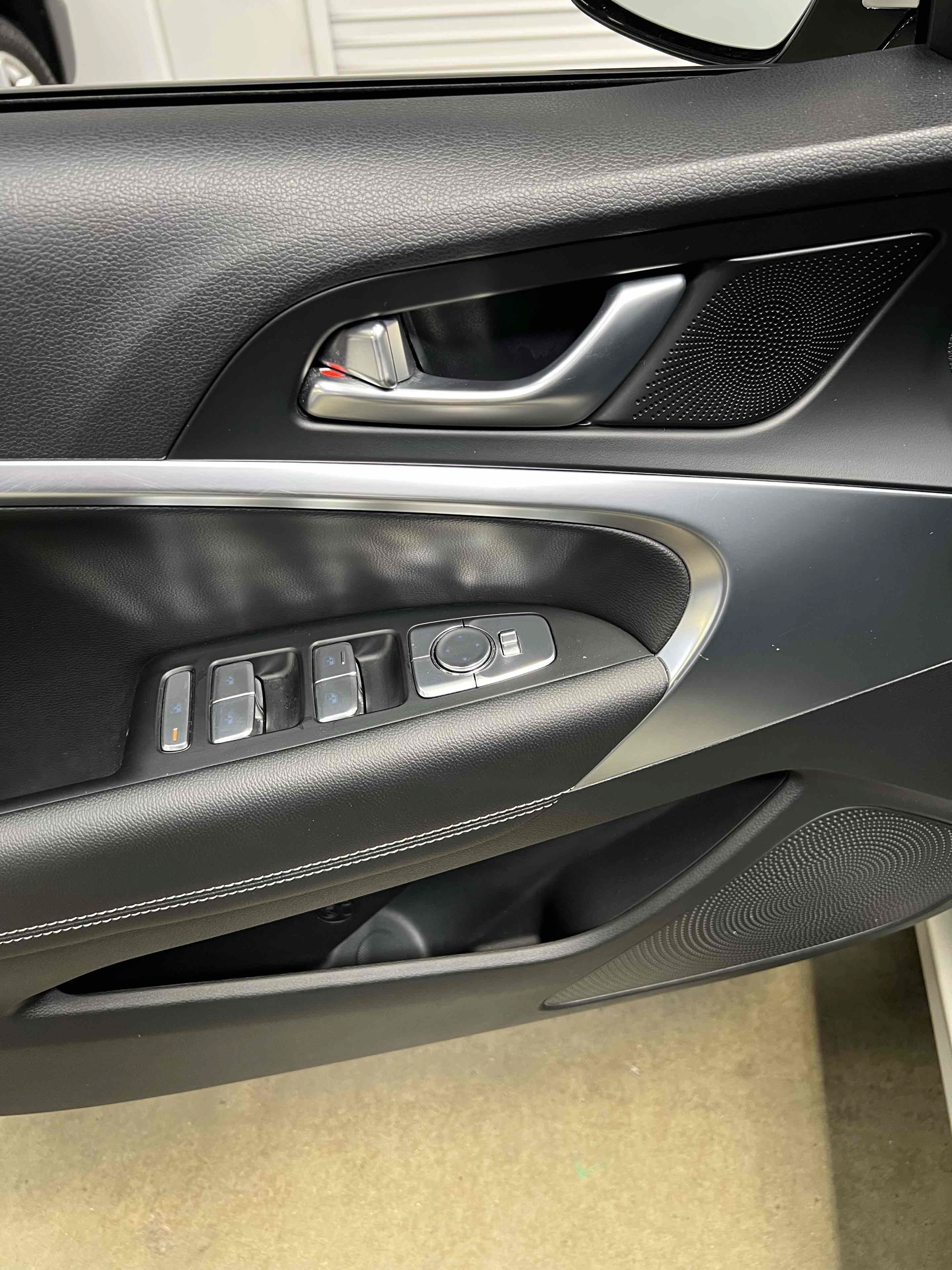Used 2025 Genesis G70 2.5T RWD image 82