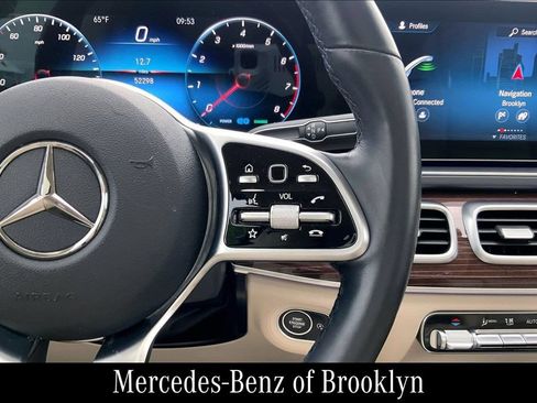 Used 2022 Mercedes-Benz GLS 450 4MATIC image 26