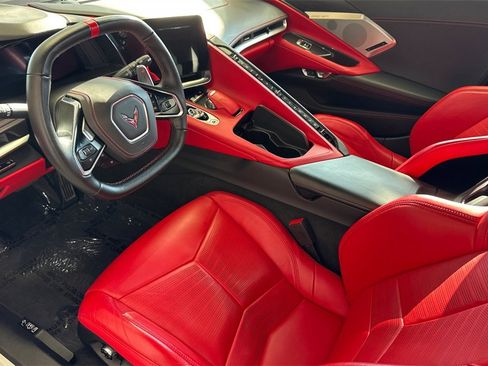 Used 2022 Chevrolet Corvette Stingray w/ Z51 Performance Package image 8