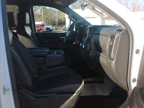 Used 2023 GMC Sierra 3500 Pro w/ Convenience Package image 31