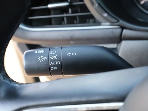 Used 2024 MAZDA MAZDA3 s FWD image 31