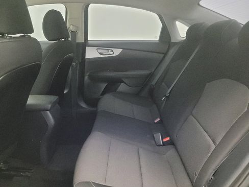 Used 2023 Kia Forte LXS w/ LXS Technology Package image 18