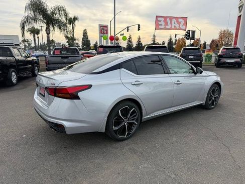 New 2025 Nissan Altima 2.5 SR image 6