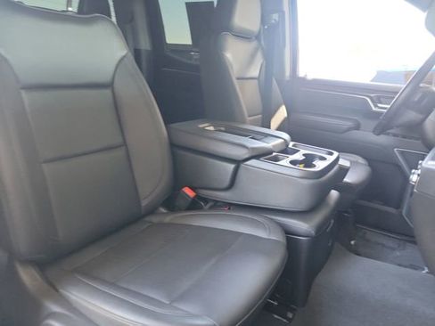 Used 2025 GMC Sierra 1500 SLT AWD/4WD image 22