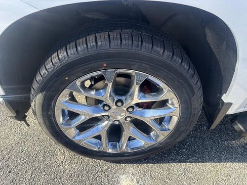 Used 2020 Chevrolet Silverado 1500 LTZ w/ LTZ Premium Package image 13