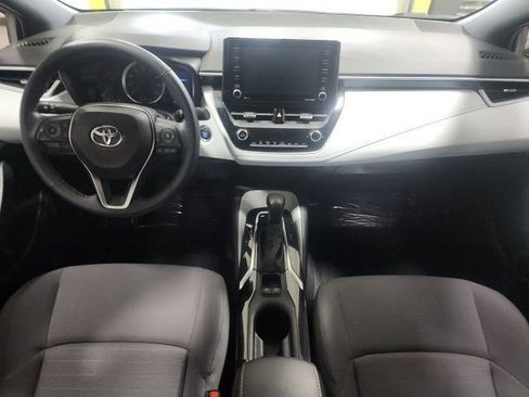 Certified 2022 Toyota Corolla SE image 2