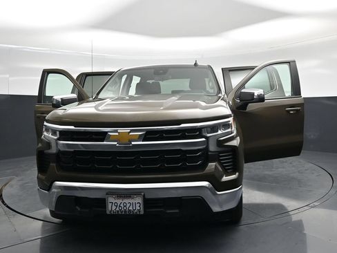Used 2023 Chevrolet Silverado 1500 LT RWD image 29