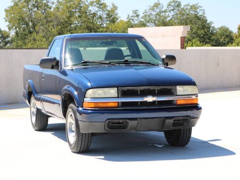 Used 2003 Chevrolet S10 Pickup LS RWD image 27