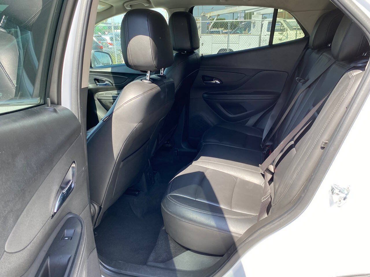 Used 2020 Buick Encore Essence AWD/4WD image 19