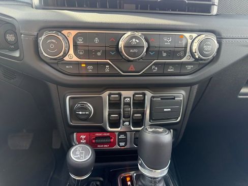 New 2026 Jeep Wrangler Unlimited Rubicon 392 image 8