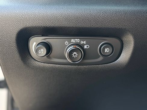 Used 2020 Chevrolet Traverse RS AWD/4WD image 18