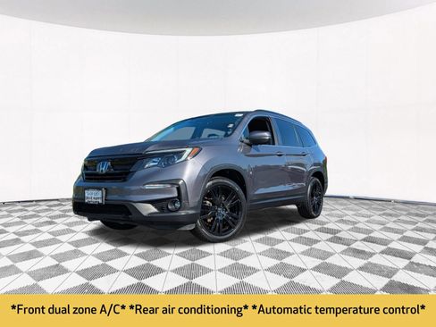 Used 2022 Honda Pilot Special Edition image 2