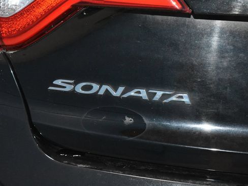 Used 2017 Hyundai Sonata Sport FWD image 27