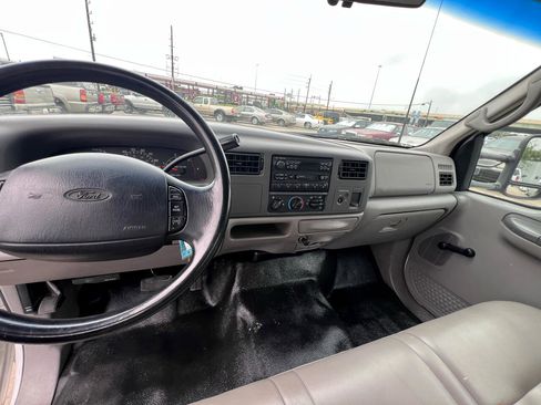 Used 2001 Ford F350 XL image 60