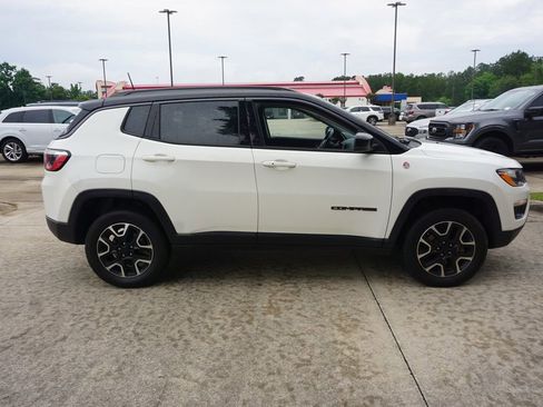 Used 2019 Jeep Compass Trailhawk w/ Cold Weather Group AWD/4WD image 23