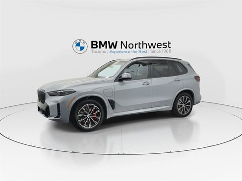New 2026 BMW X5 xDrive50e w/ M Sport Package AWD/4WD image 9