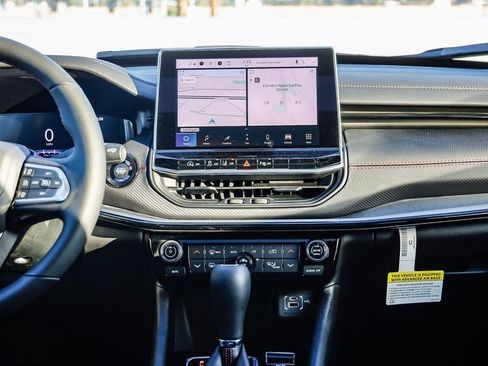 New 2026 Jeep Compass Trailhawk w/ Sun, Sound & Navigation Group image 14