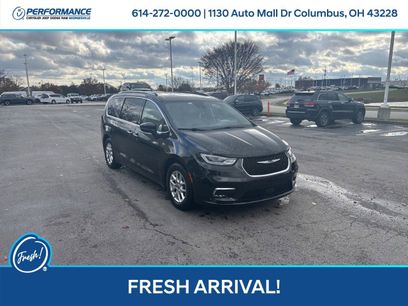 Used 2021 Chrysler Pacifica Touring-L