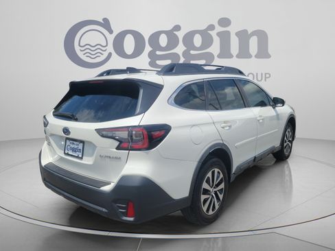 Used 2020 Subaru Outback Premium AWD/4WD image 3