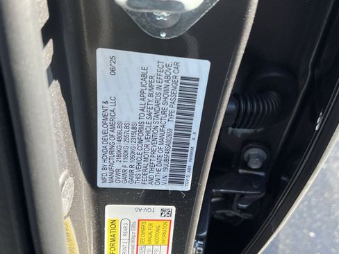 New 2025 Acura TLX w/ Technology Package image 28