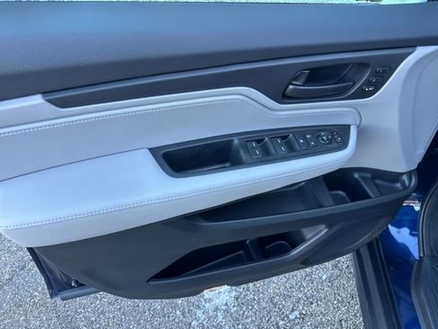 Used 2023 Honda Odyssey EX-L image 6
