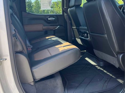 Used 2022 Chevrolet Silverado 1500 High Country image 11
