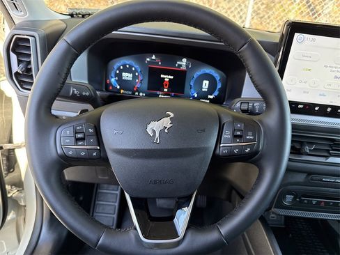 Used 2025 Ford Bronco Sport Badlands image 23