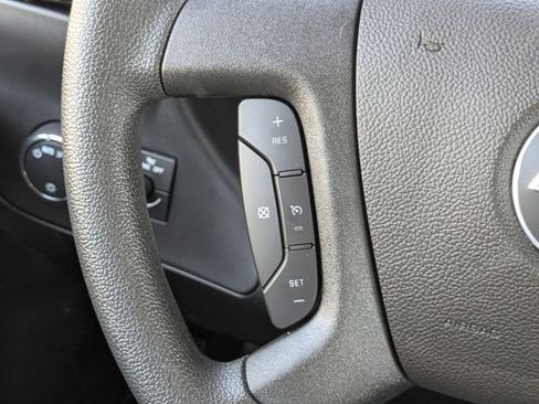 New 2025 Chevrolet Express 2500 w/ Driver Convenience Package image 26