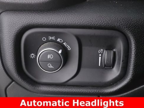 Used 2021 RAM 1500 Big Horn AWD/4WD image 19