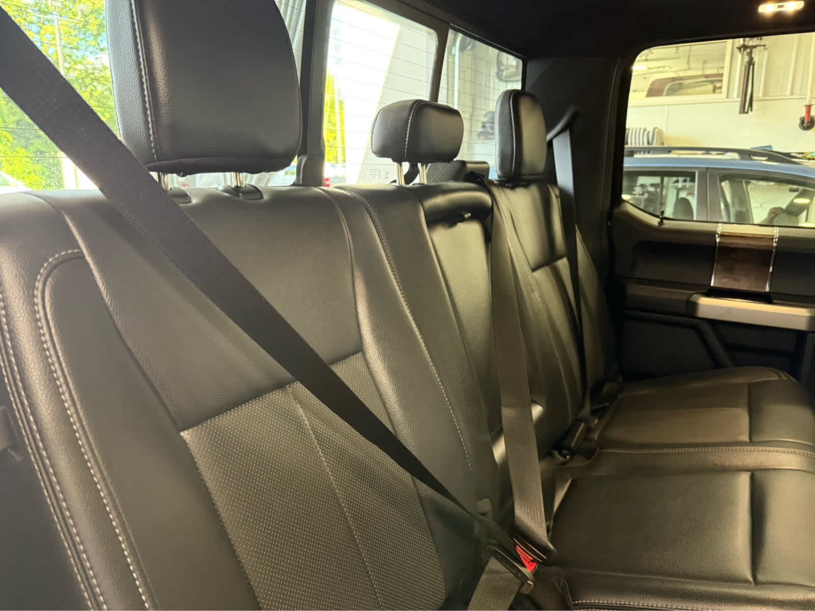 Used 2022 Ford F250 Lariat w/ Lariat Ultimate Package AWD/4WD image 26