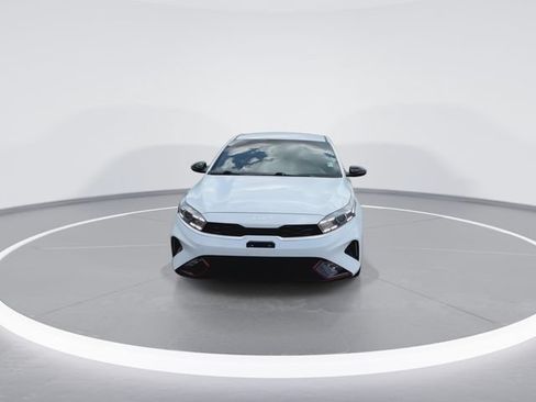 Used 2022 Kia Forte GT-Line FWD image 4