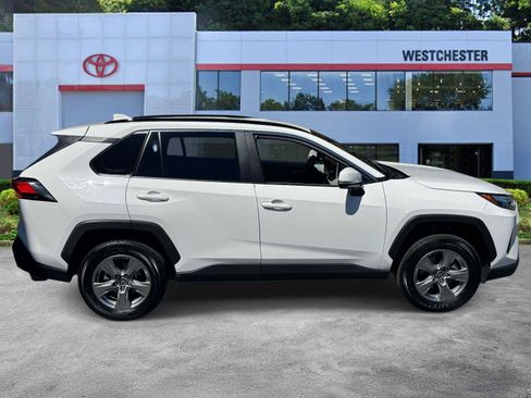 Used 2025 Toyota RAV4 XLE AWD/4WD image 8