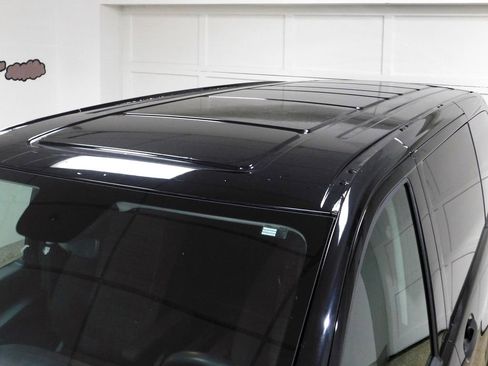 Used 2019 Mercedes-Benz Metris Passenger image 19