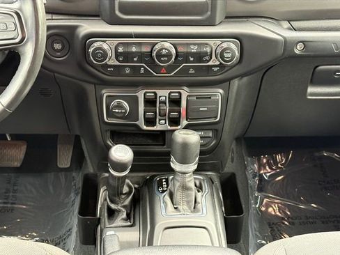Used 2023 Jeep Wrangler Unlimited Sport AWD/4WD image 11