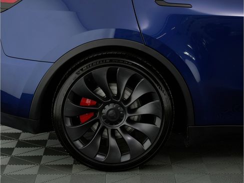 Used 2023 Tesla Model Y Performance image 47