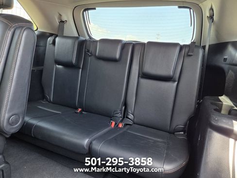 Used 2019 Toyota Highlander XLE AWD/4WD image 14
