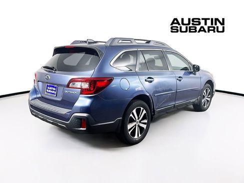 Used 2018 Subaru Outback 2.5i Limited image 7