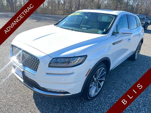 Certified 2023 Lincoln Nautilus Reserve w/ Equipment Group 202A image 4