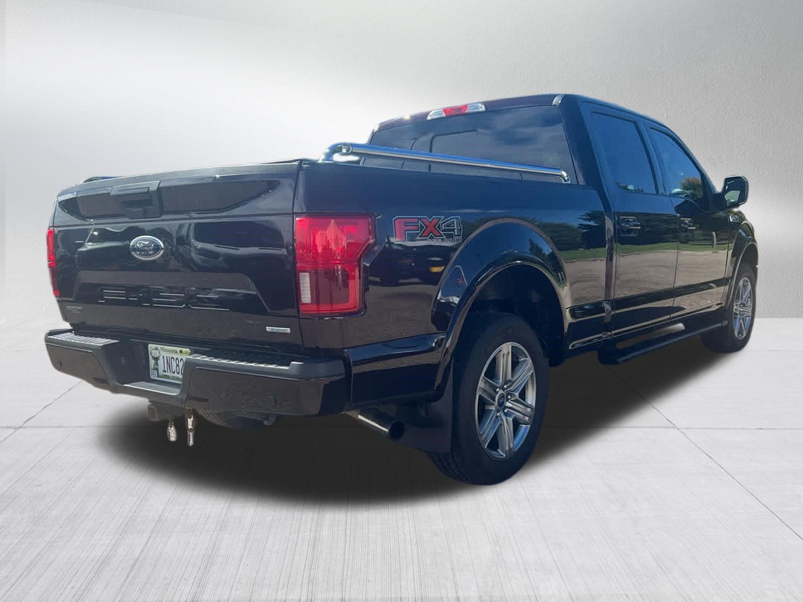 Used 2018 Ford F150 XLT w/ Equipment Group 302A Luxury AWD/4WD image 7