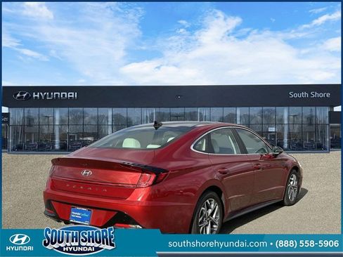 Certified 2023 Hyundai Sonata SEL w/ Convenience Package image 6