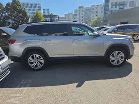 Used 2023 Volkswagen Atlas SE image 4