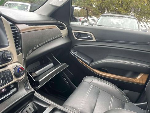 Used 2020 GMC Yukon XL Denali w/ Denali Ultimate Package image 31