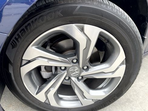 Used 2018 Honda Accord EX-L image 6
