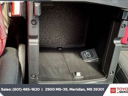 Used 2025 Jeep Gladiator Mojave image 23