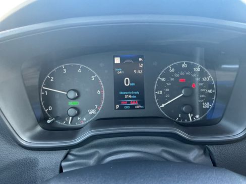 Used 2025 Toyota Corolla LE FWD image 16