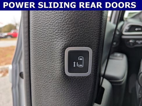 Certified 2026 Chrysler Pacifica Select w/ S Appearance Package image 16